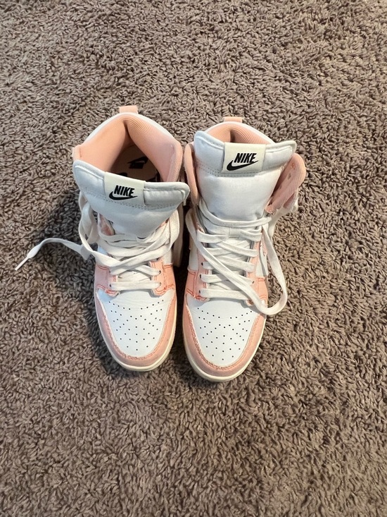 Nike Shoes - Nike Women’s High-Top Sneakers in White & Pink